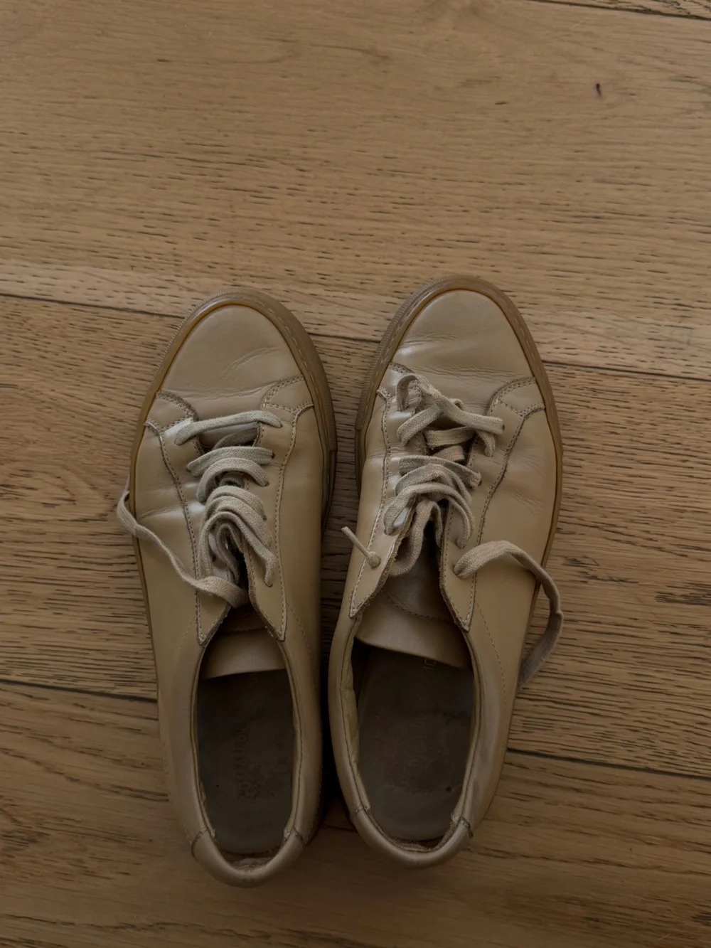Common Projects Low-Top Leather Sneakers in Beige